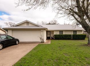 720 W Warren St, Hewitt, TX 76643