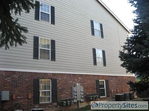 3rd image of 12806 Portulaca Dr APT C