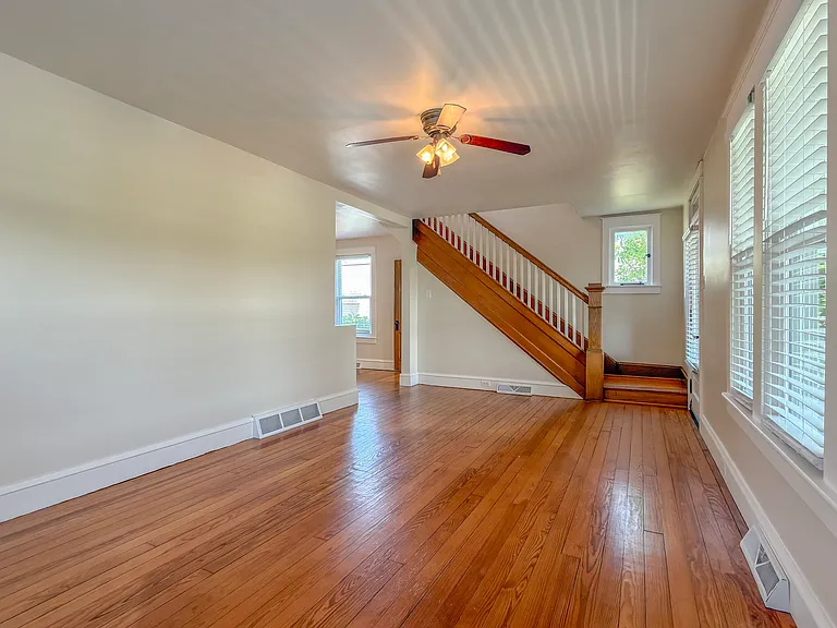 247 S Reamstown Rd — Photo 5