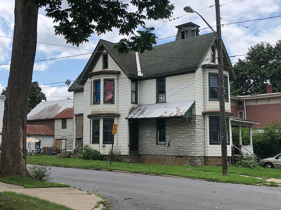2nd image of 28 Orchard St
