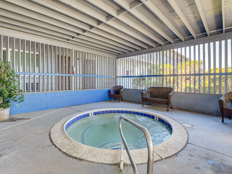 4050 Palos Verdes St_20