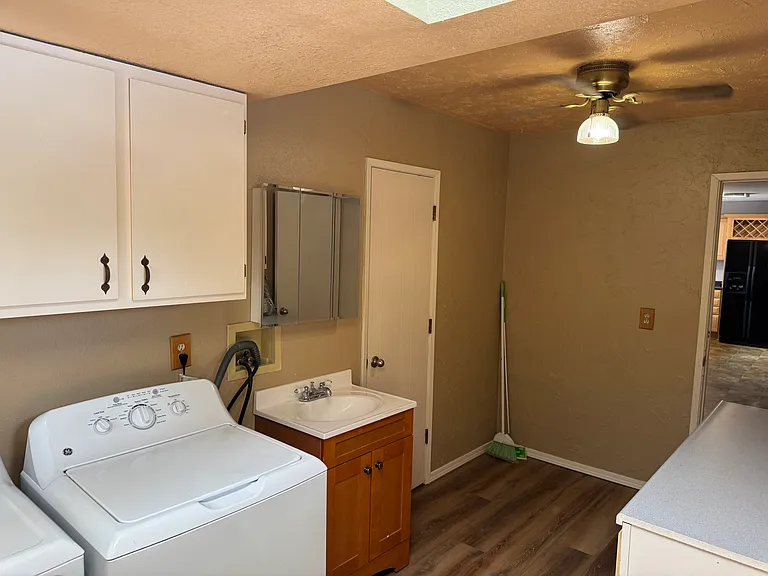 15295 Toll Rd — Photo 6