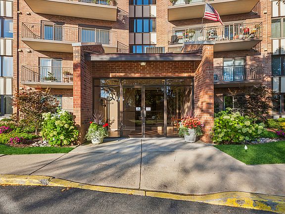 2nd image of 701 Lake Hinsdale Dr APT 309