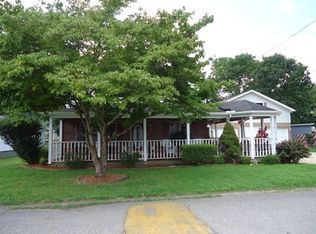 42 Bingham St, Prestonsburg, KY 41653