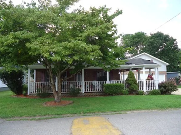 42 Bingham St, Prestonsburg, KY 41653