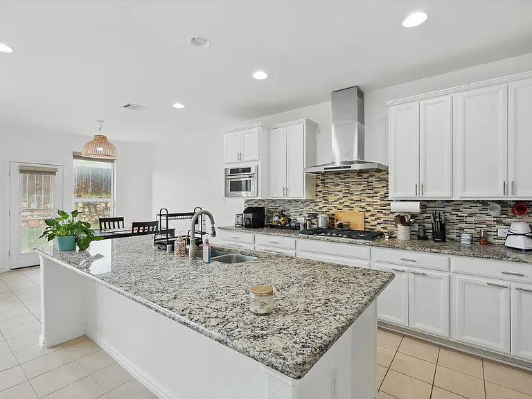1605 Lisburn Dr — Photo 12