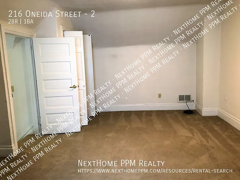 216 Oneida St #2 — Photo 9