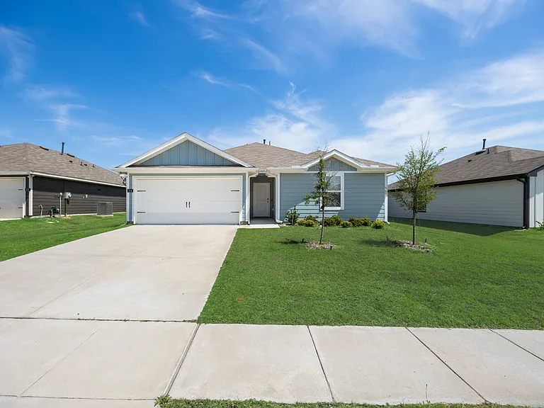 214 Crookedfield Dr — Photo 2