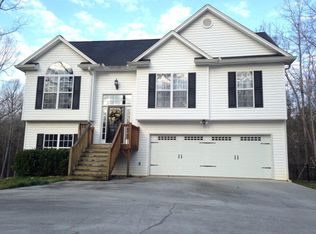 90 Meadowbrook Ln, Carrollton, GA 30117