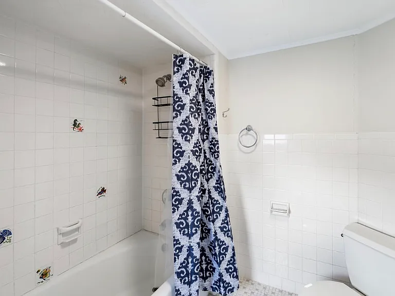 226 Louis St #1 — Photo 15