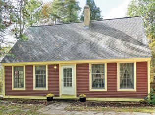 17 Norumbega Rd, Sebago, ME 04029