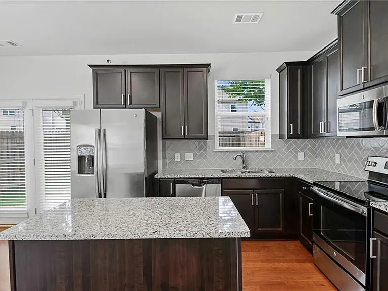 2705 Avanti Way — Photo 12