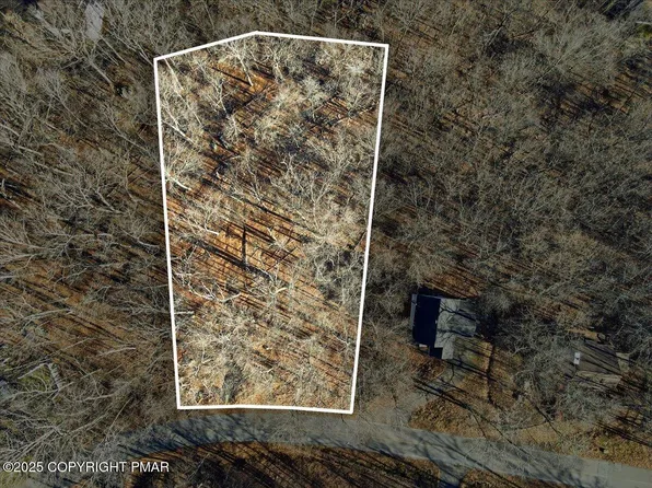 2223 Sec #3, Bushkill, PA 18324