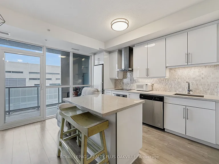 2087 Fairview St #2207 — Photo 7