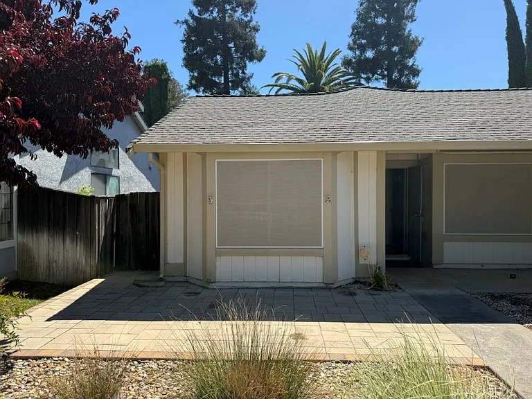 467 Lupine Cir — Photo 9
