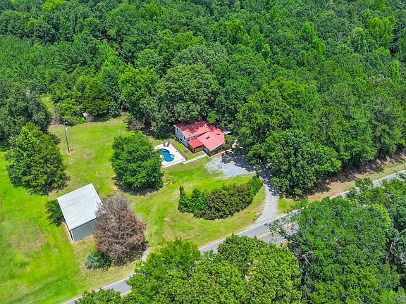 4th image of 243 Laurel Creek Rd
