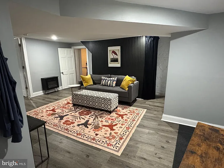 620 Montpelier St #2 — Photo 3