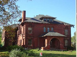 2215 Collingwood Blvd, Toledo, OH 43620