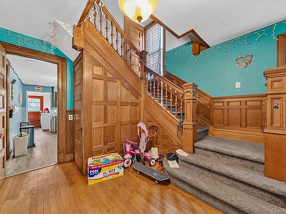3rd image of 11 Balding Avenue