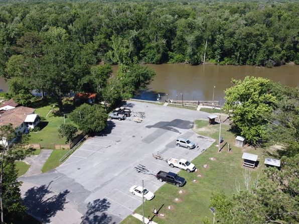 5861 County Road 386 N, Wewahitchka, FL 32465