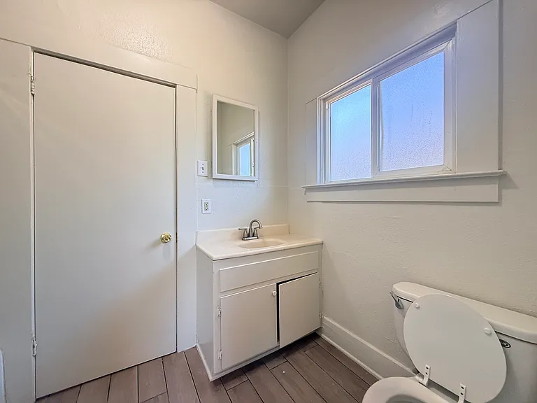 1010 N Roosevelt Ave — Photo 15