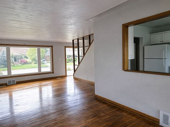 5th image of 3672 Morris Dr