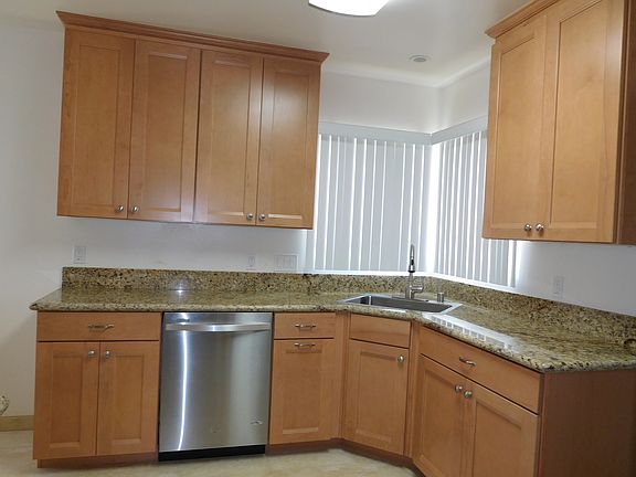 4th image of 3121 Nimitz Blvd #House