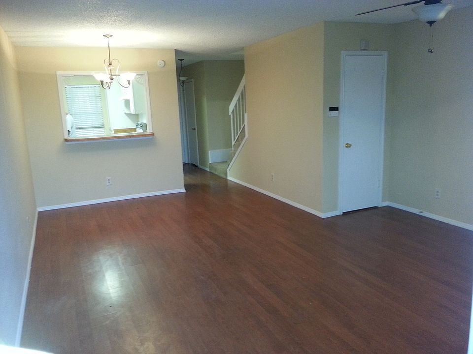 1st image of 7343 Kingswood Cir