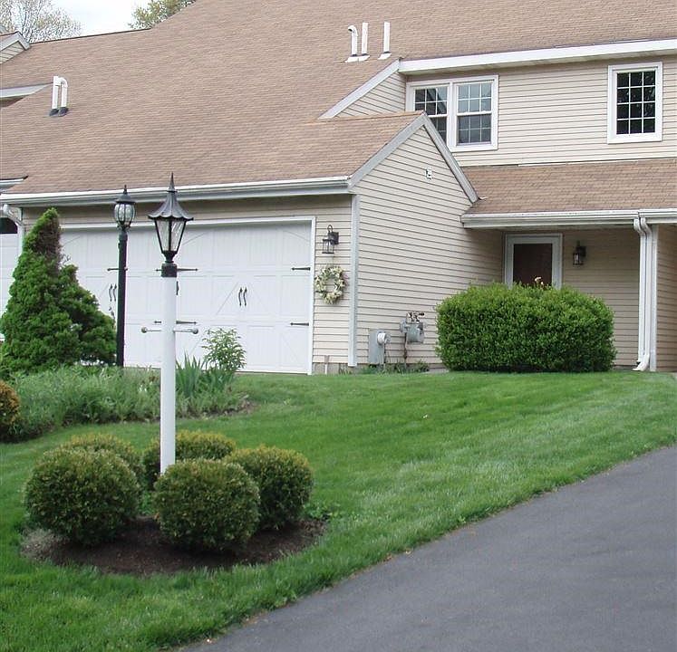 1st image of 27 Grant Hill Ct