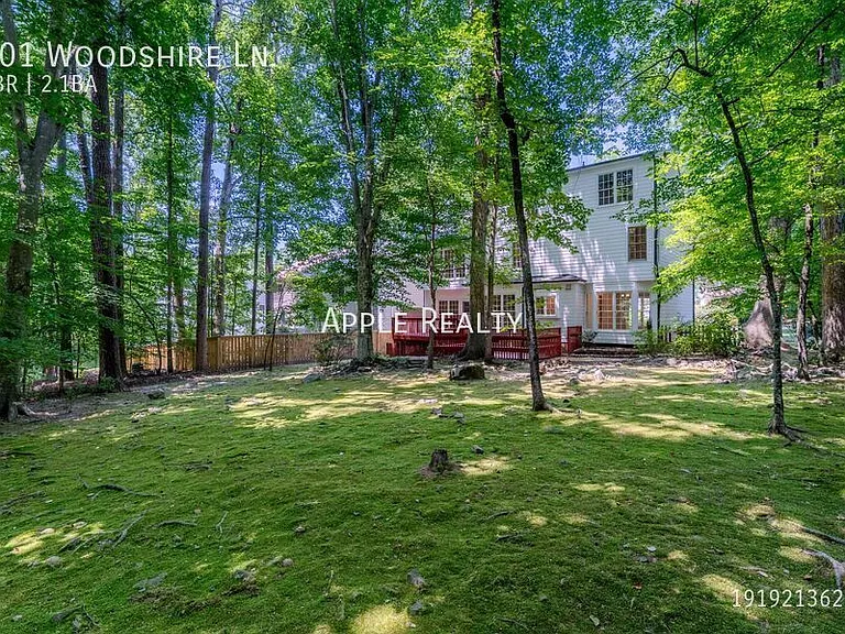 101 Woodshire Ln — Photo 19