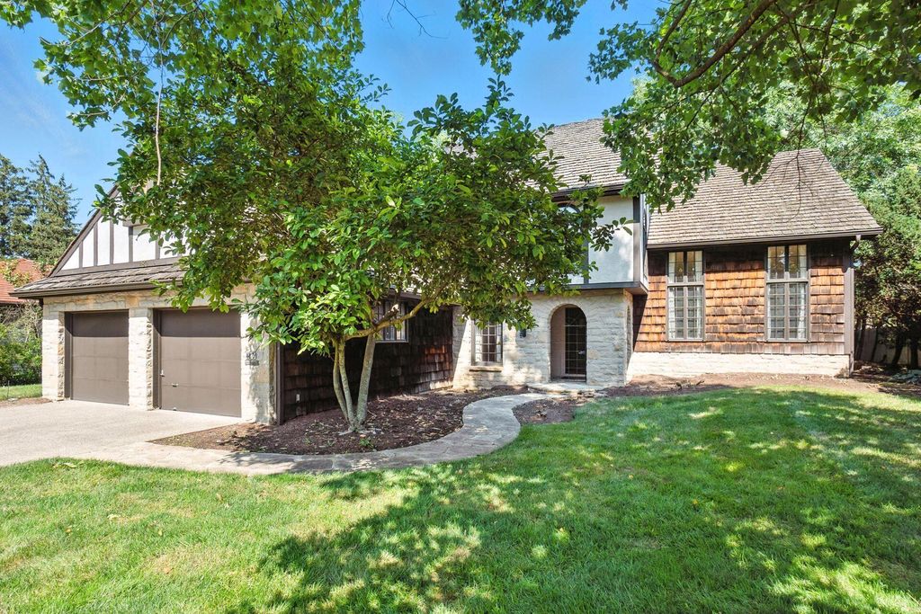 Real estate listing image