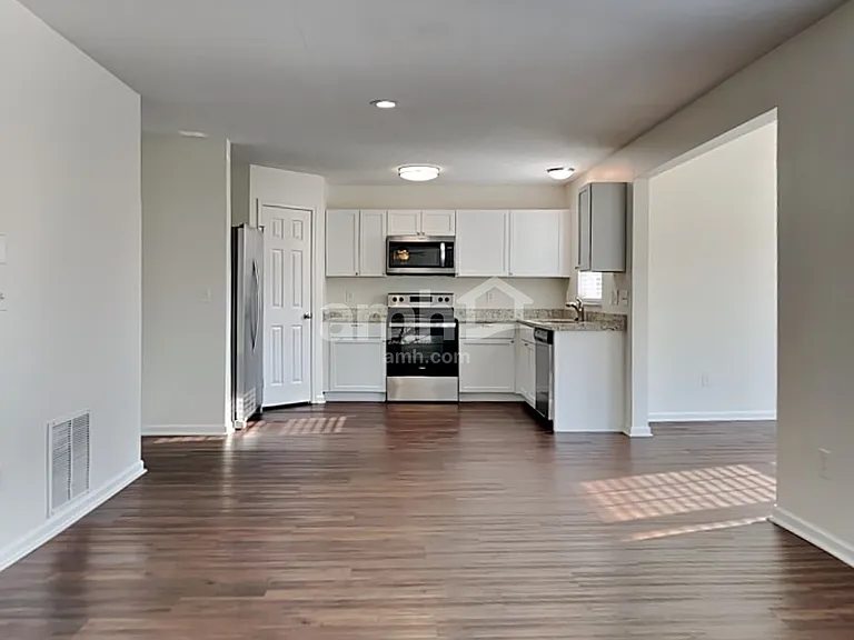 5576 Shetland Ct — Photo 3