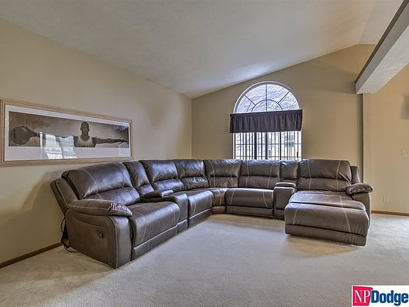 2nd image of 2182 Parker Cir