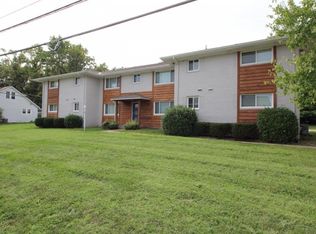 6020 Metcalf Ln APT 3B, Mission, KS 66202