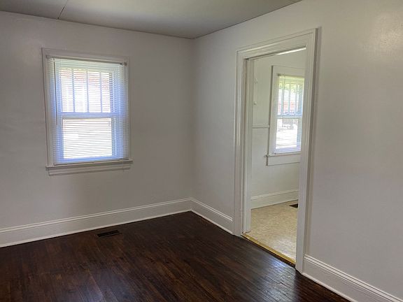 5th image of 1317 Highland Dr