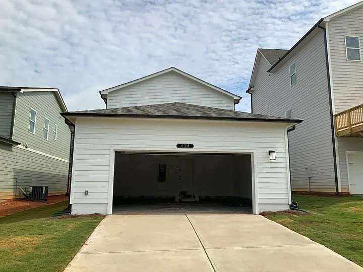 628 Devon Aly — Photo 14