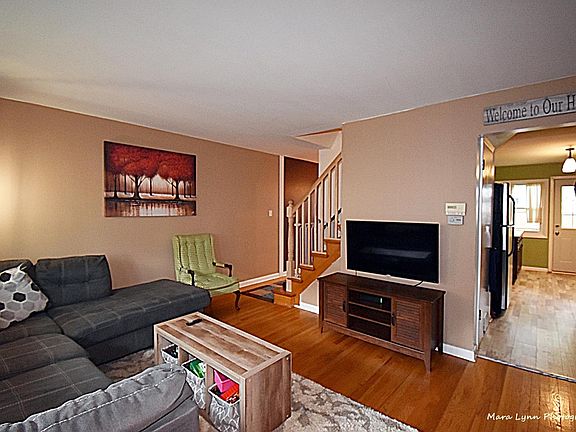 2nd image of 608 E North Broadway St APT C