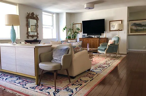 Rented by G. Laurie Cooper | media 10