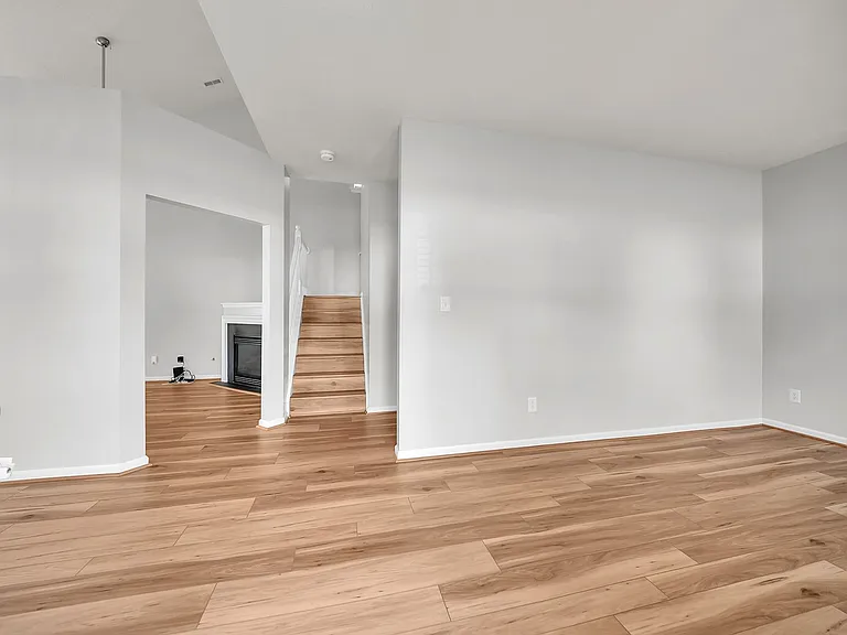 408 Holmes Blvd — Photo 22