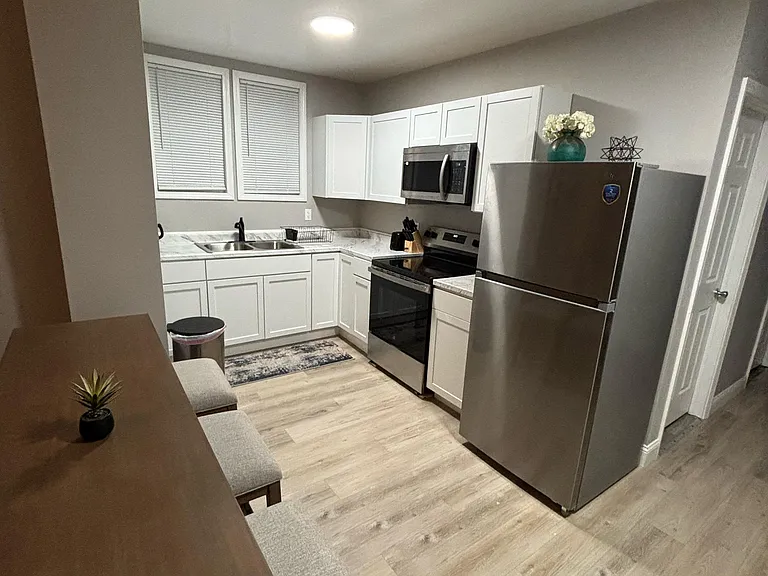 2406 Fletcher St #1 — Photo 3
