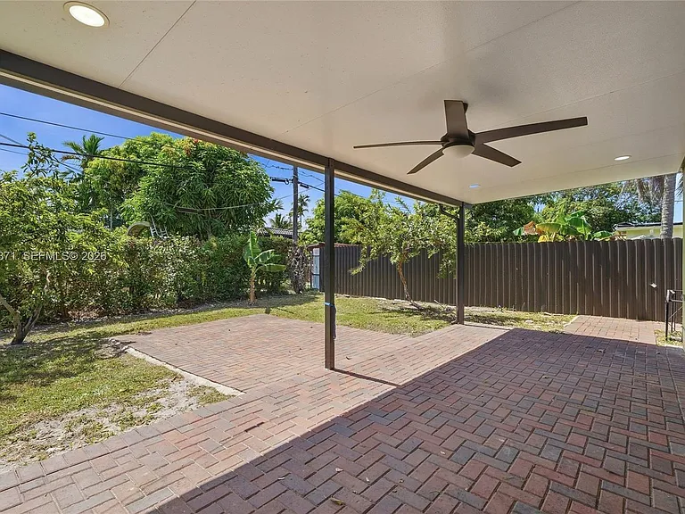 2220 De Soto Dr — Photo 28