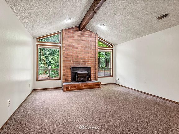 4th image of 13901 NE 240th St