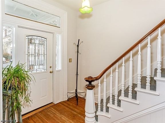 3rd image of 5 Union St