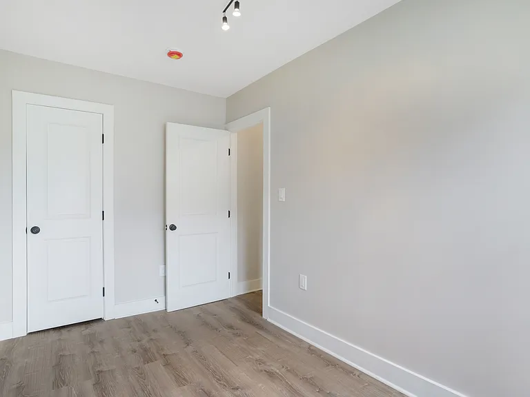 1526 2nd St SW — Photo 8