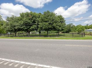 22 State Hwy, Saint Amant, LA 70774