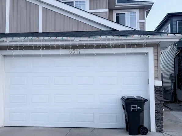 6511 167a Ave NW, Edmonton, AB T5Y 3P7