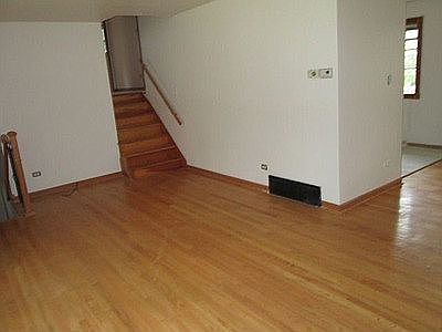 3rd image of 8715 Orchard Dr