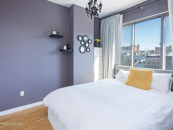 4th image of 500 4th Ave APT 4K