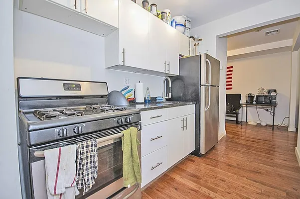 Rented by Level Group | media 5