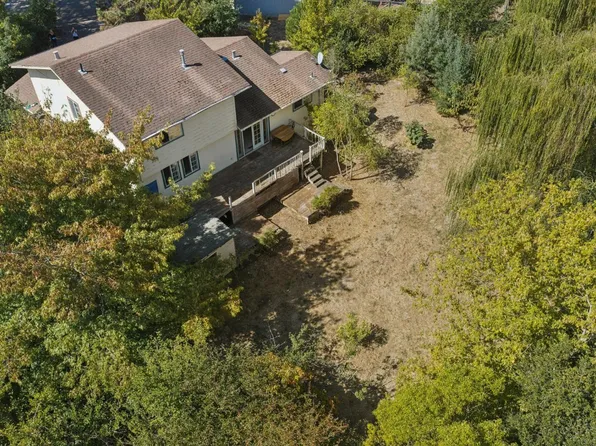 1221 Beattie Lane, Sebastopol, CA 95472